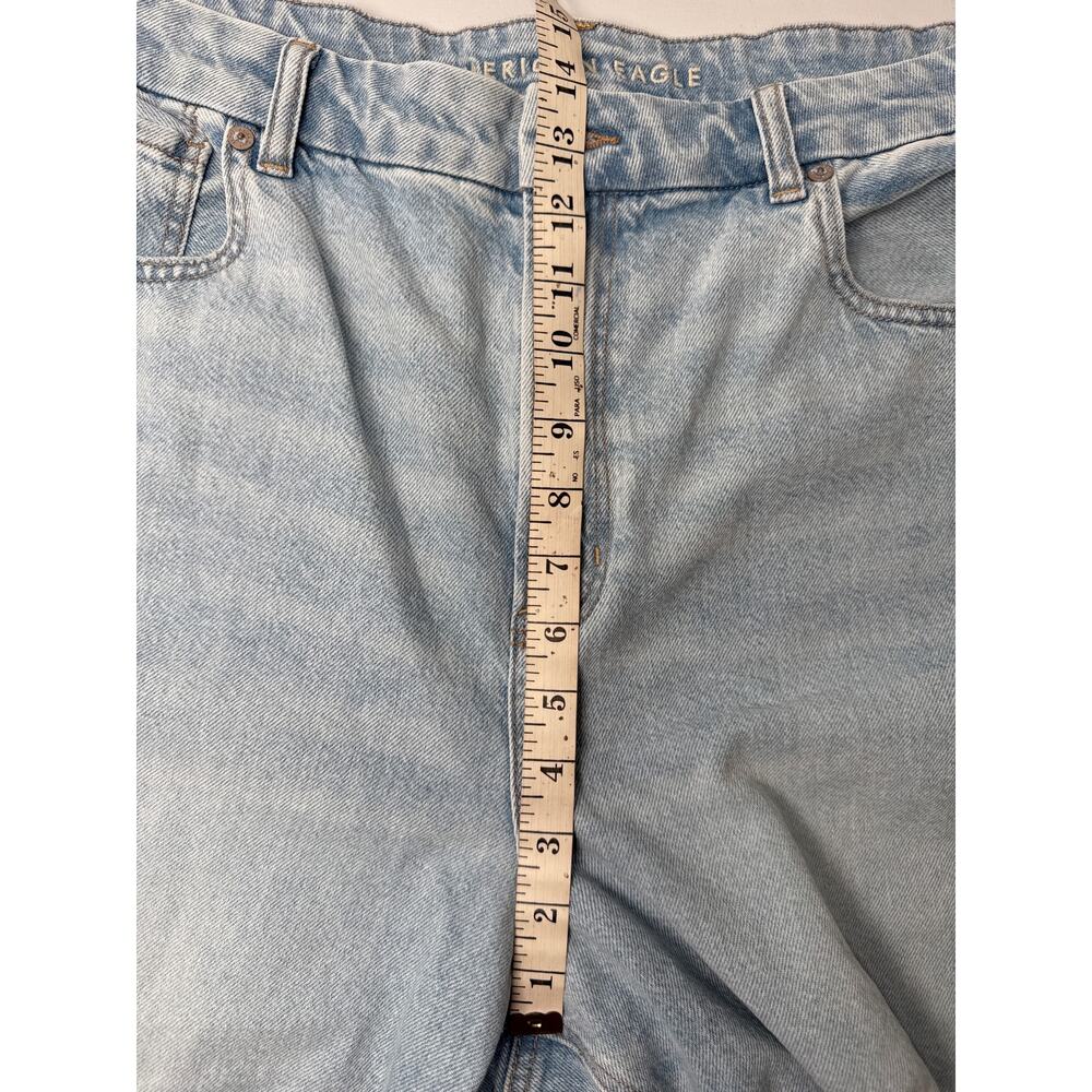 American Eagle curvy mom jeans light blue size 18 short - Picture 7 of 8